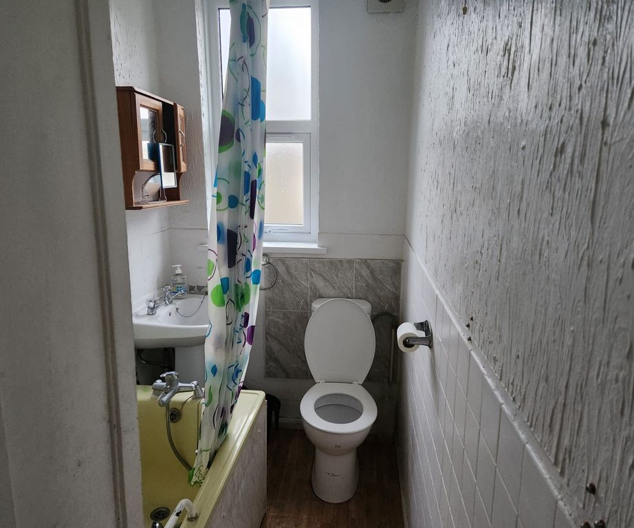 Property photo 3 of 5