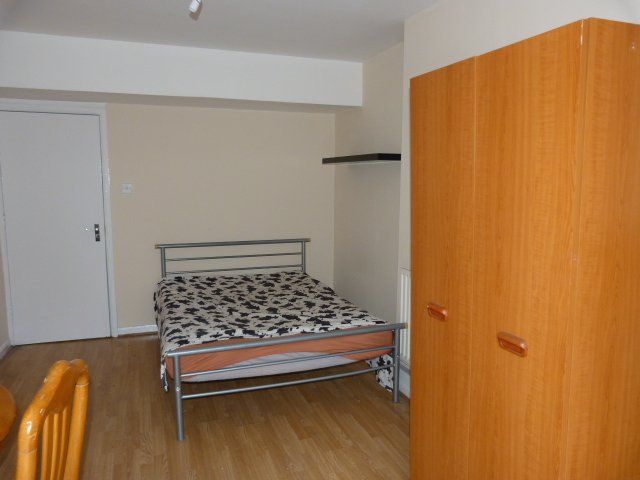 Property photo 2 of 5