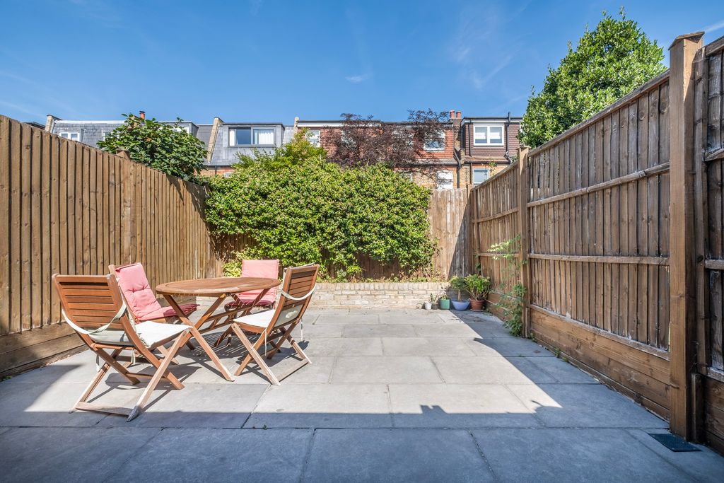 Property photo 3 of 12