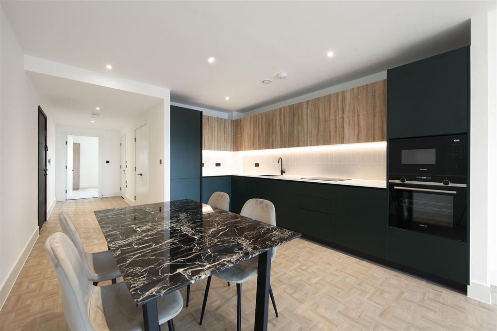 Property photo 2 of 15 58 Provence Apartments, 3 Monarch Square - Cs2S8U3