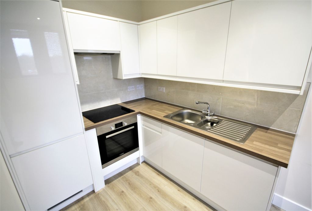 Property photo 3 of 6 Img_8603