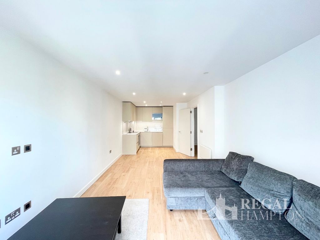 Property photo 3 of 11