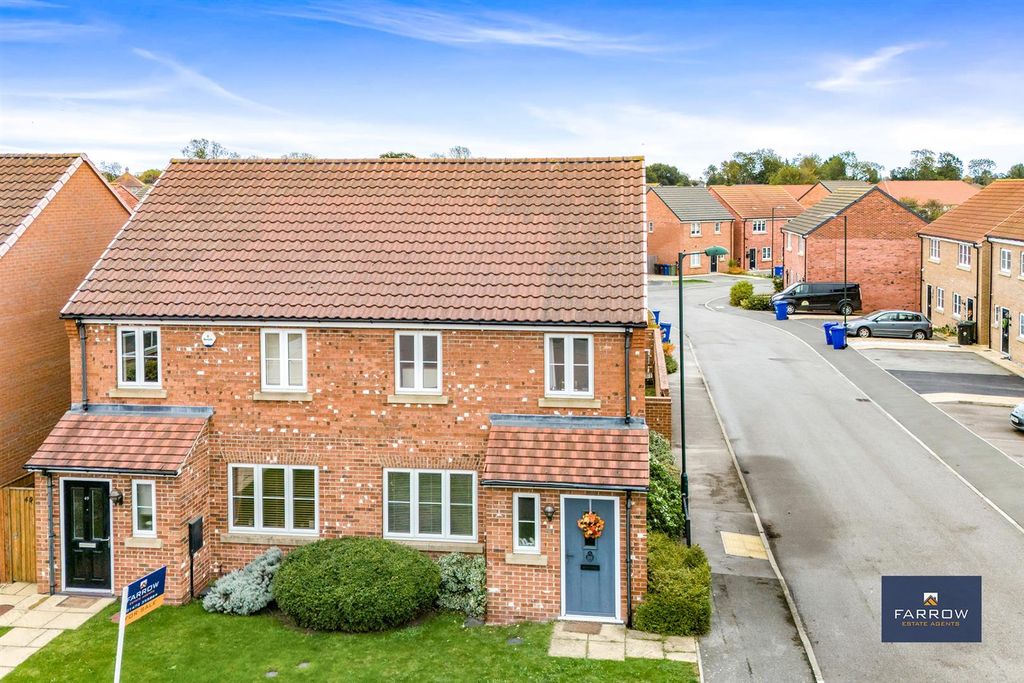 Property photo 2 of 28 Front - Drone