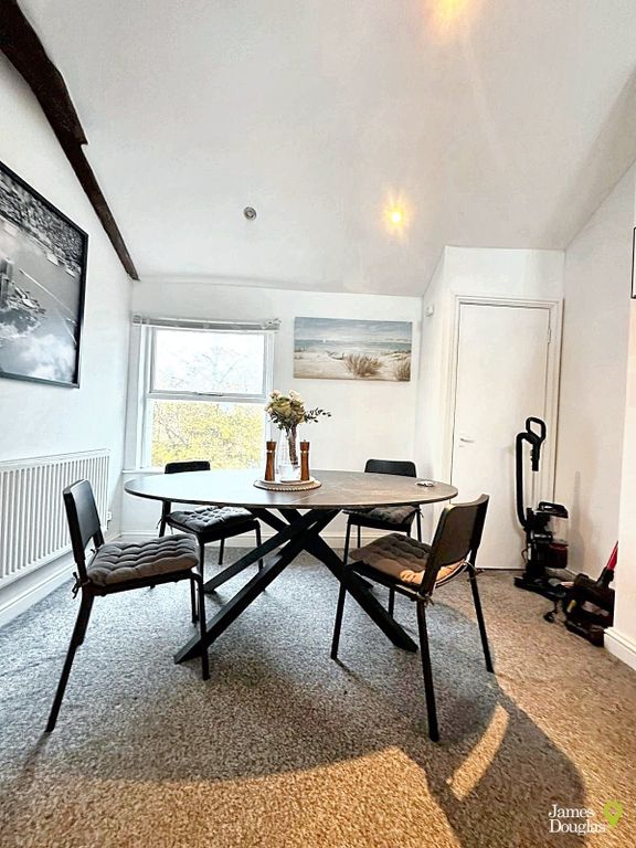 Property photo 3 of 10 20d Ww (1)