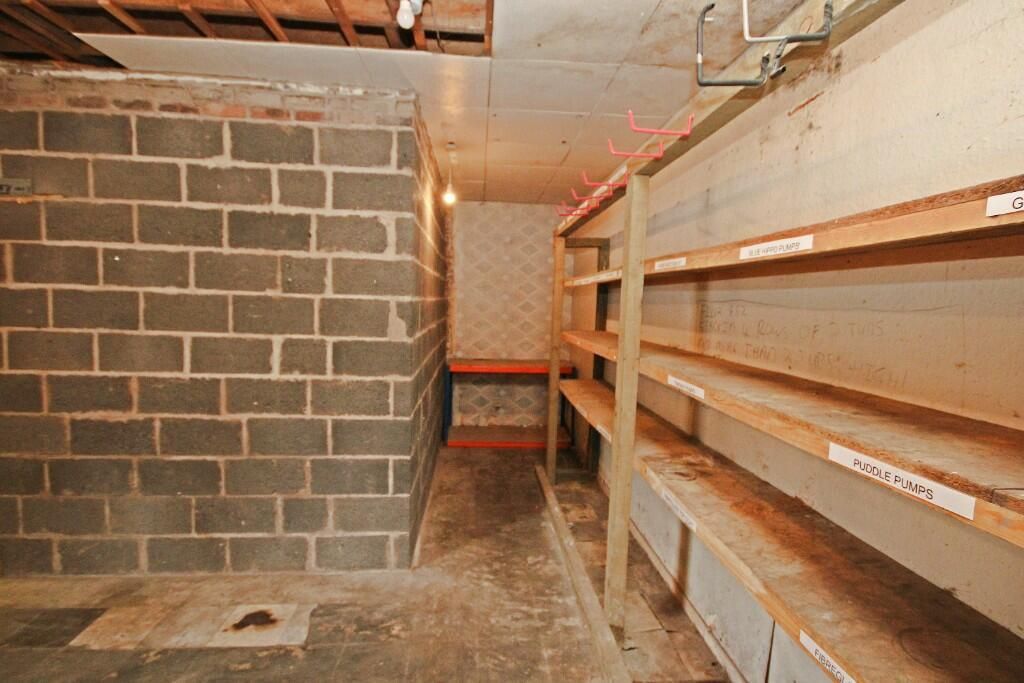 Property photo 3 of 12 245996_Birchfieldavenue_Img_06_0000.Jpeg