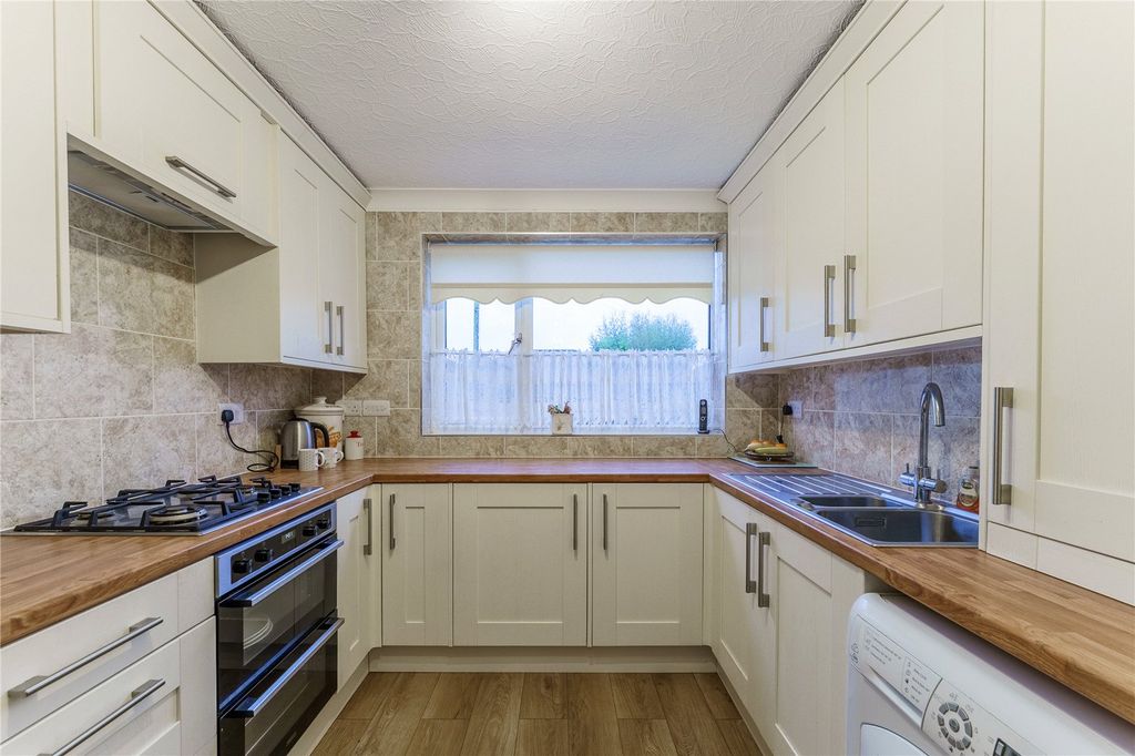 Property photo 2 of 19 Picture No. 20