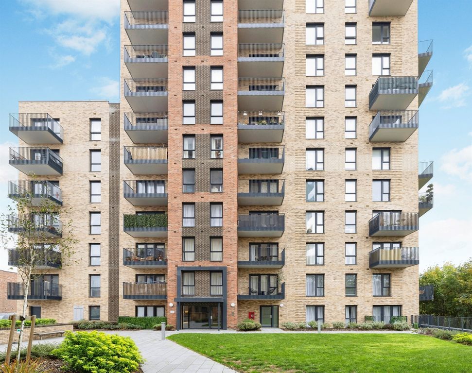 Property photo 1 of 16