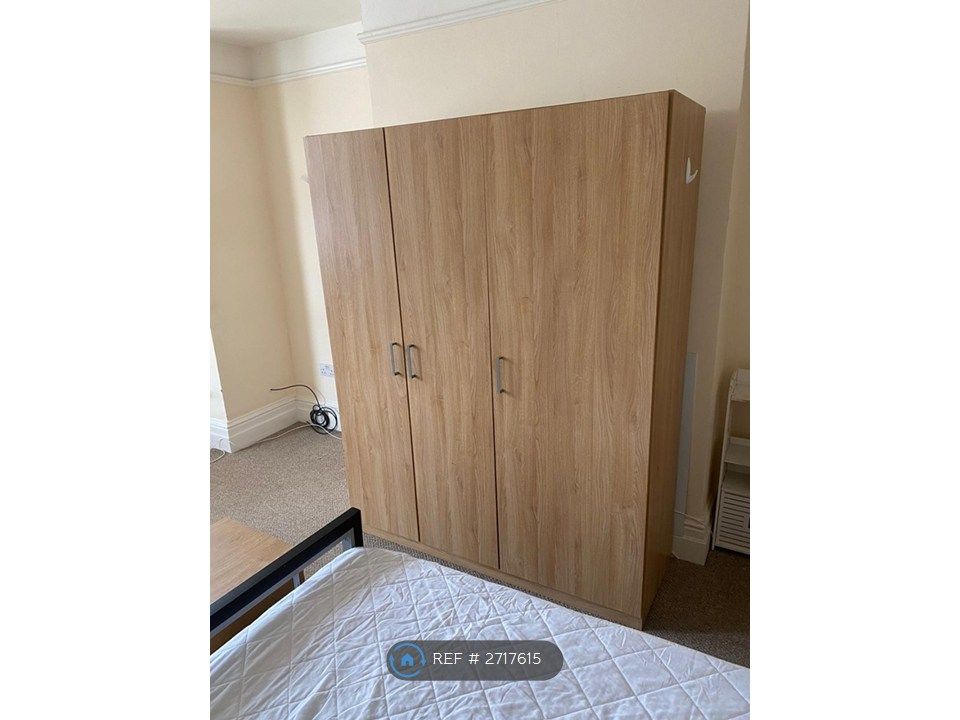 Property photo 2 of 7 Room 1