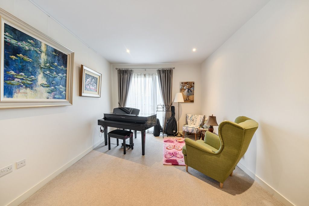 Property photo 3 of 23 1407265-2-6983537...