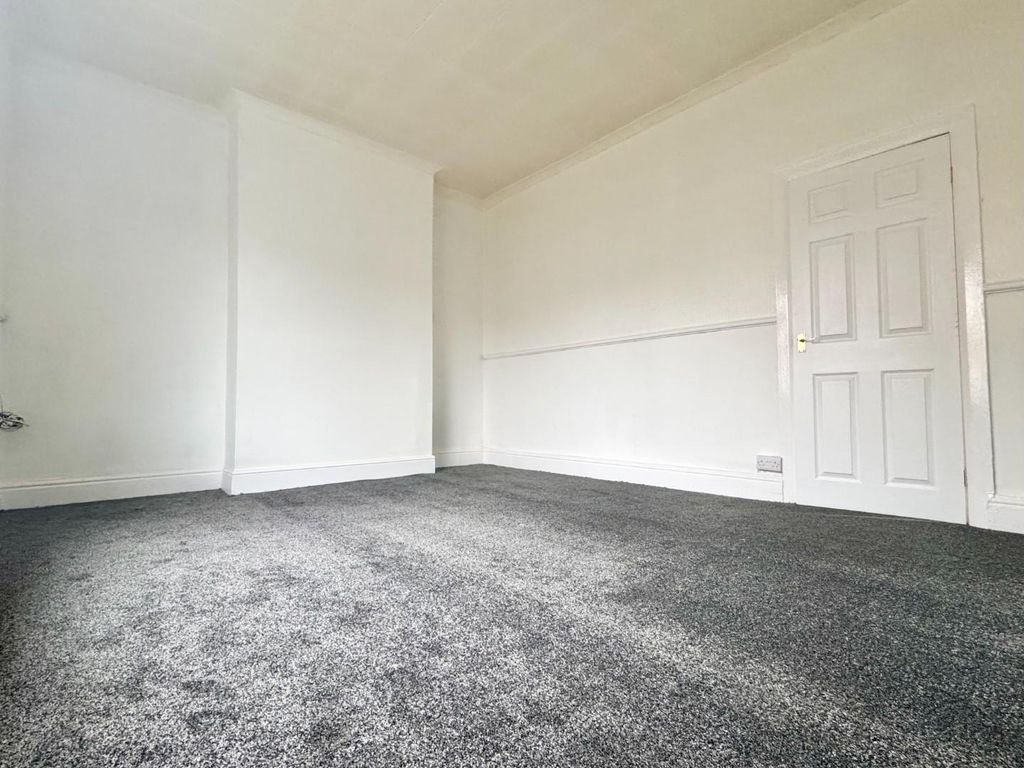 Property photo 3 of 15 Img_0568 (1).Jpg