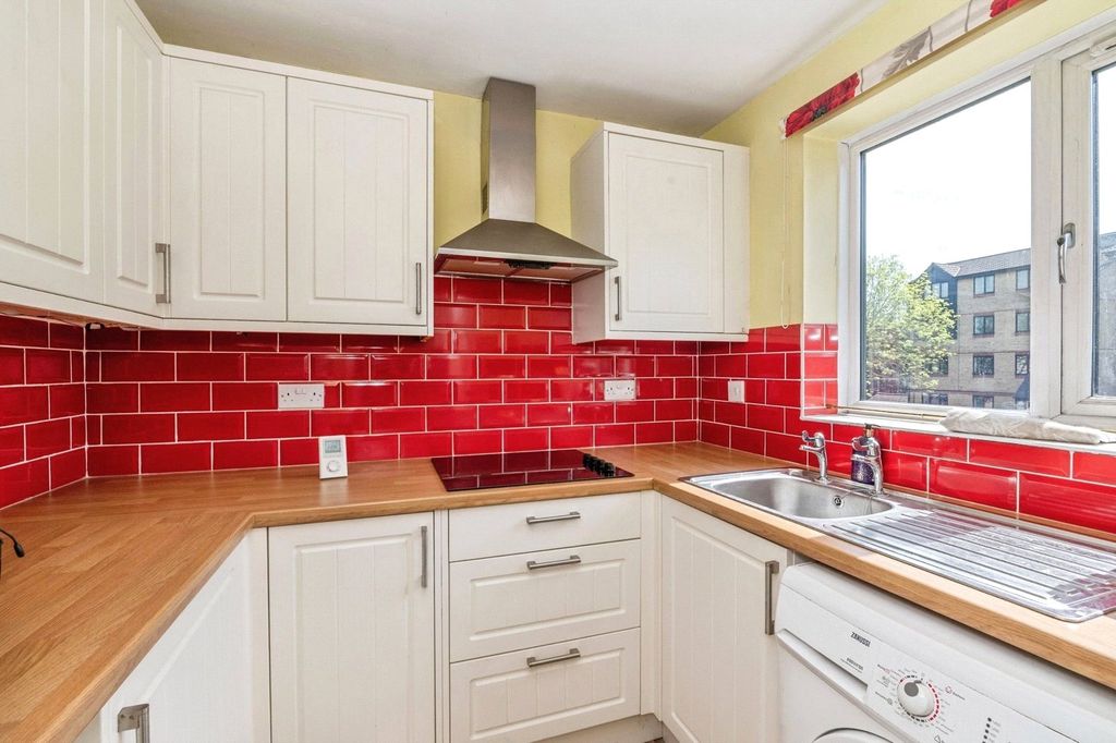 Property photo 3 of 15 Photo