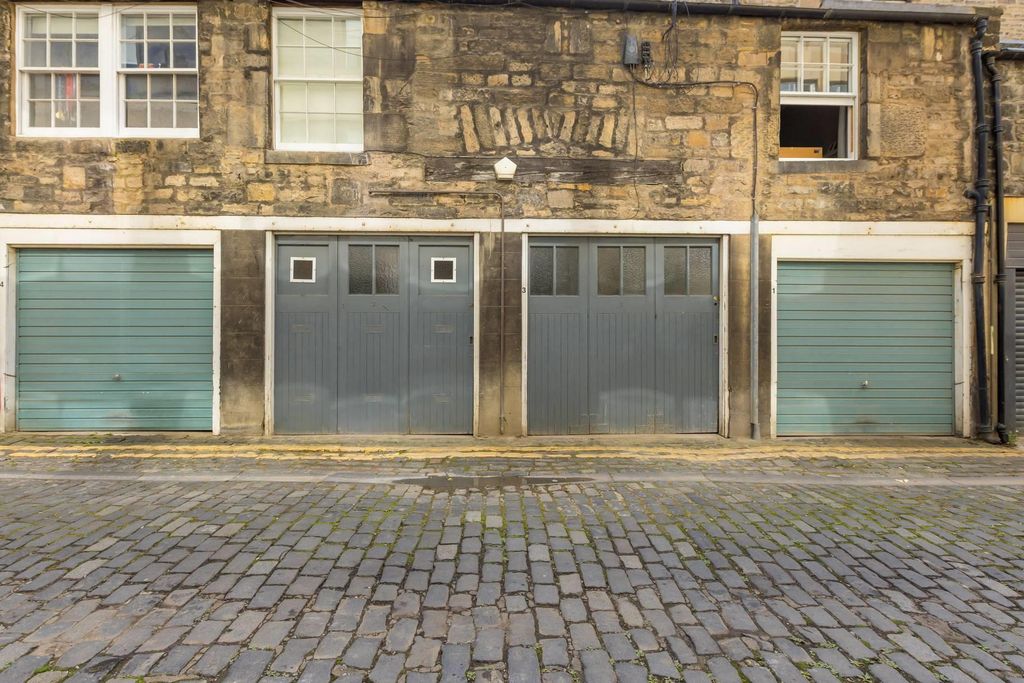 Property photo 1 of 6 Image