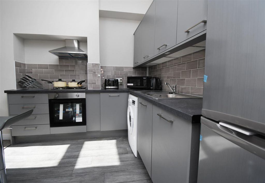 Property photo 1 of 11 1.Jpg