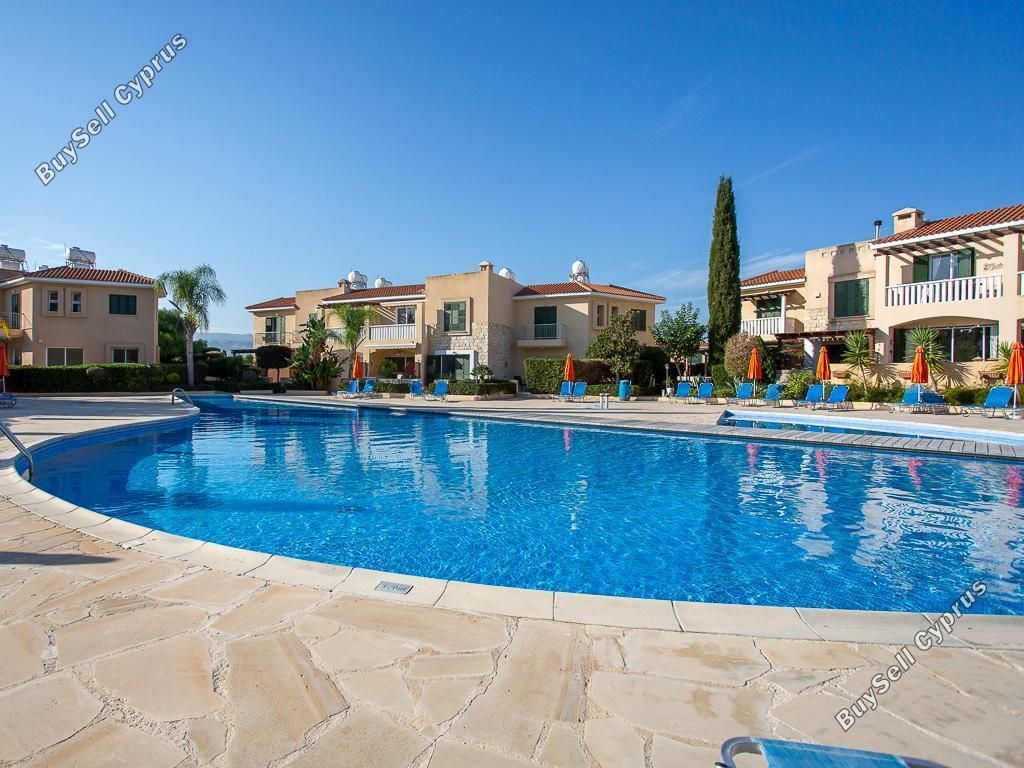 Property photo 2 of 22