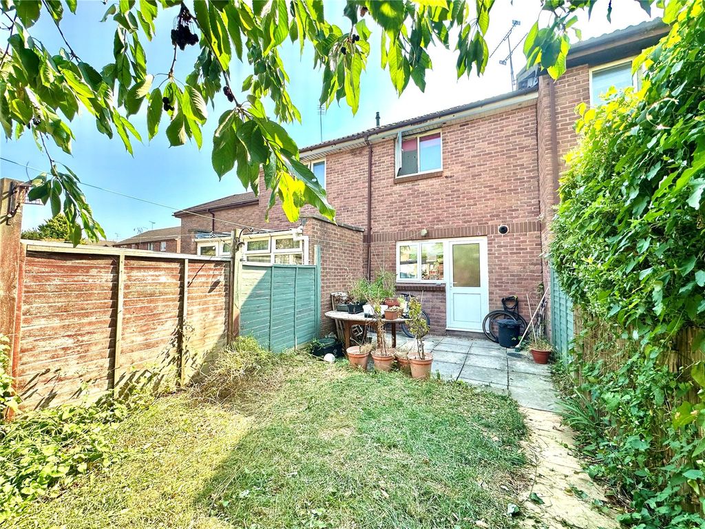 Property photo 2 of 9 Picture No. 04