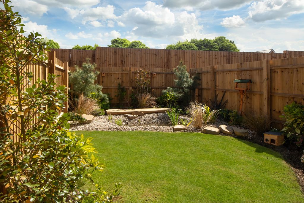 Property photo 3 of 7 Maidstone Rear Garden - Castle Reach