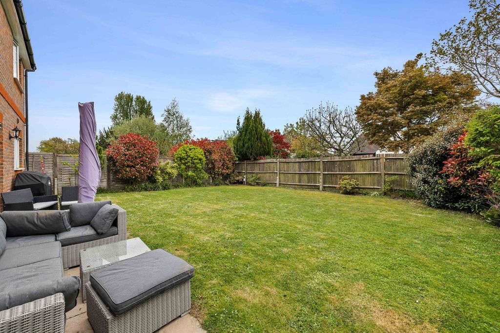 Property photo 2 of 21