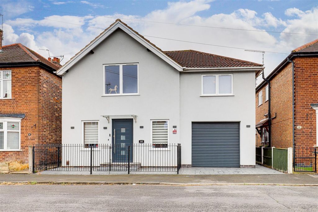 Property photo 1 of 35 3763.Jpg