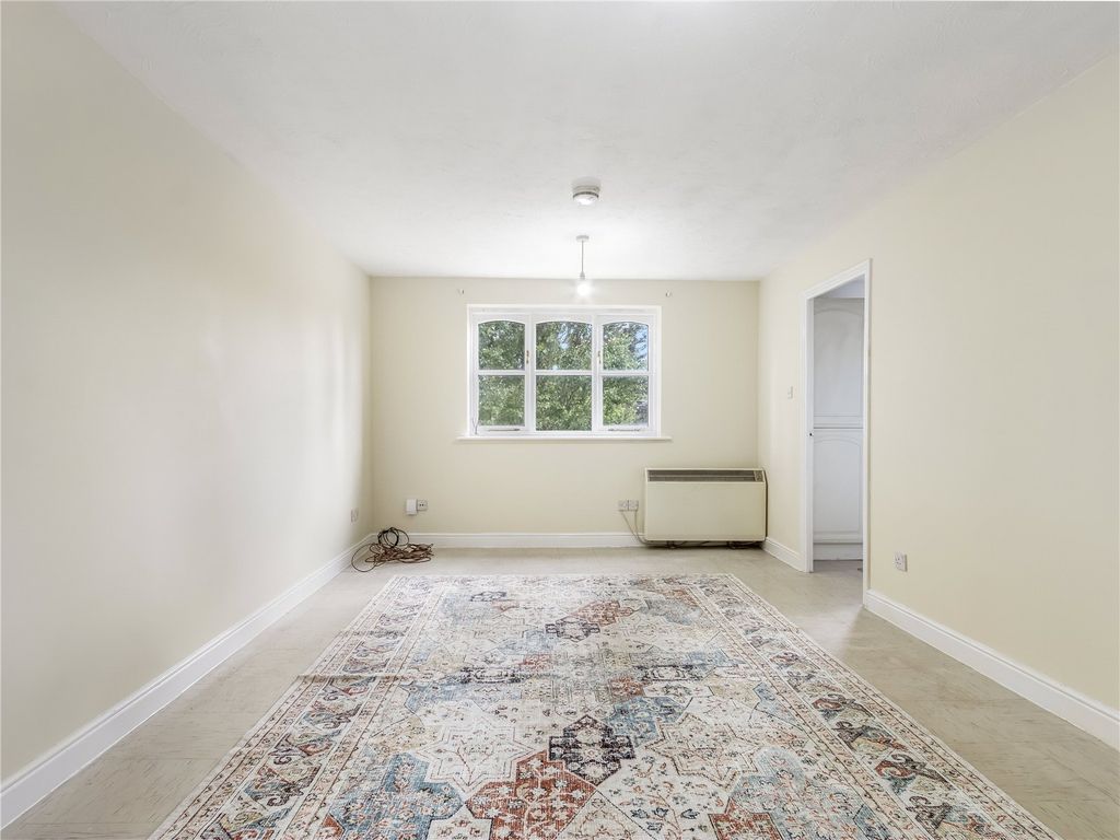 Property photo 2 of 10 Picture No. 05