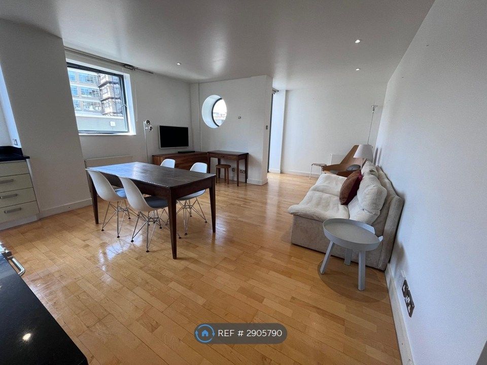 Property photo 3 of 13 Living Room
