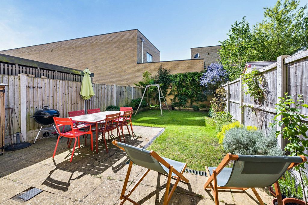 Property photo 2 of 18 Picture No. 01