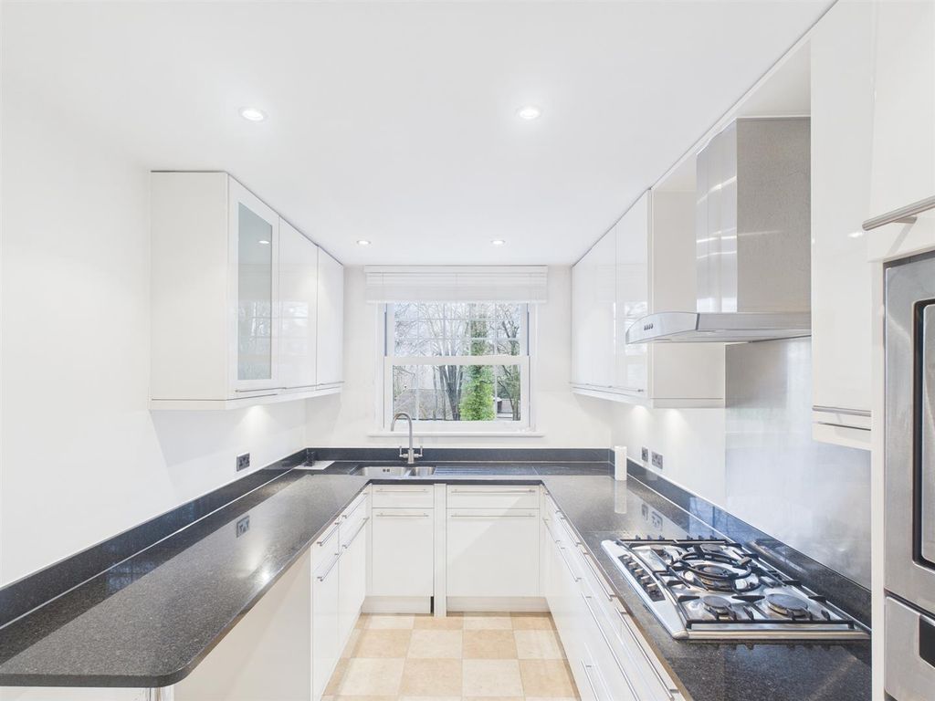 Property photo 2 of 10 Cam04749G0-Pr0088-Still002.Jpg