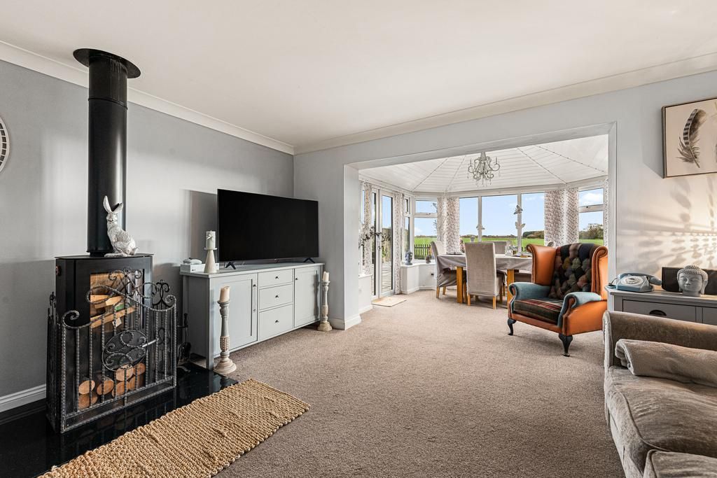 Property photo 3 of 17 Photo 3