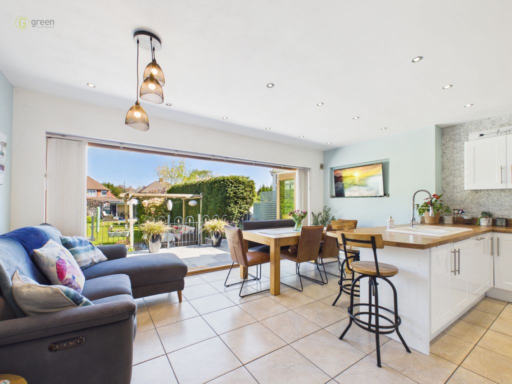 Property photo 3 of 25 c764B3F58F64451B964c583ba6c163Af100Cam03830G0Pr0309Still042