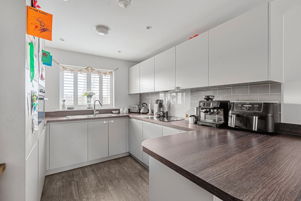 Property photo 3 of 20 36262410