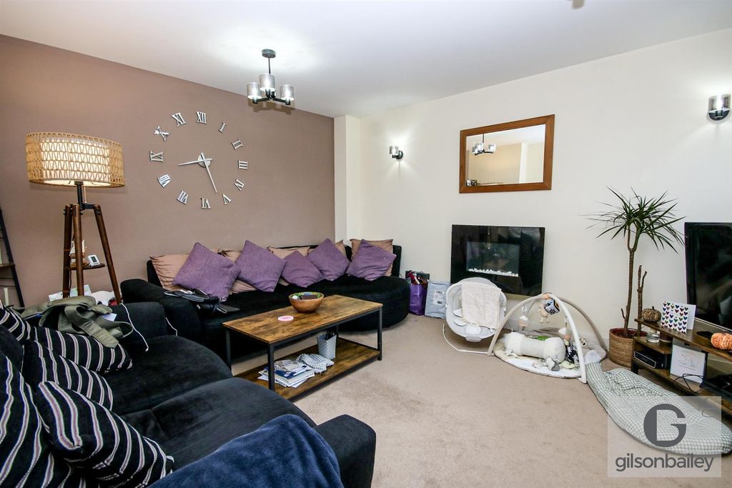 Property photo 2 of 16 17-Img_9592.Jpg