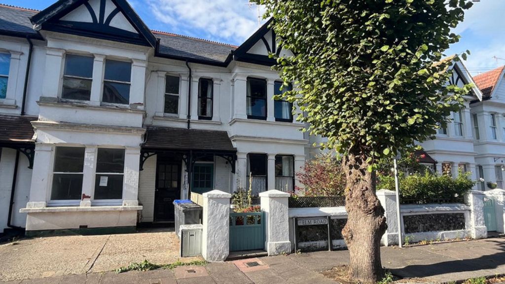 Property photo 1 of 10