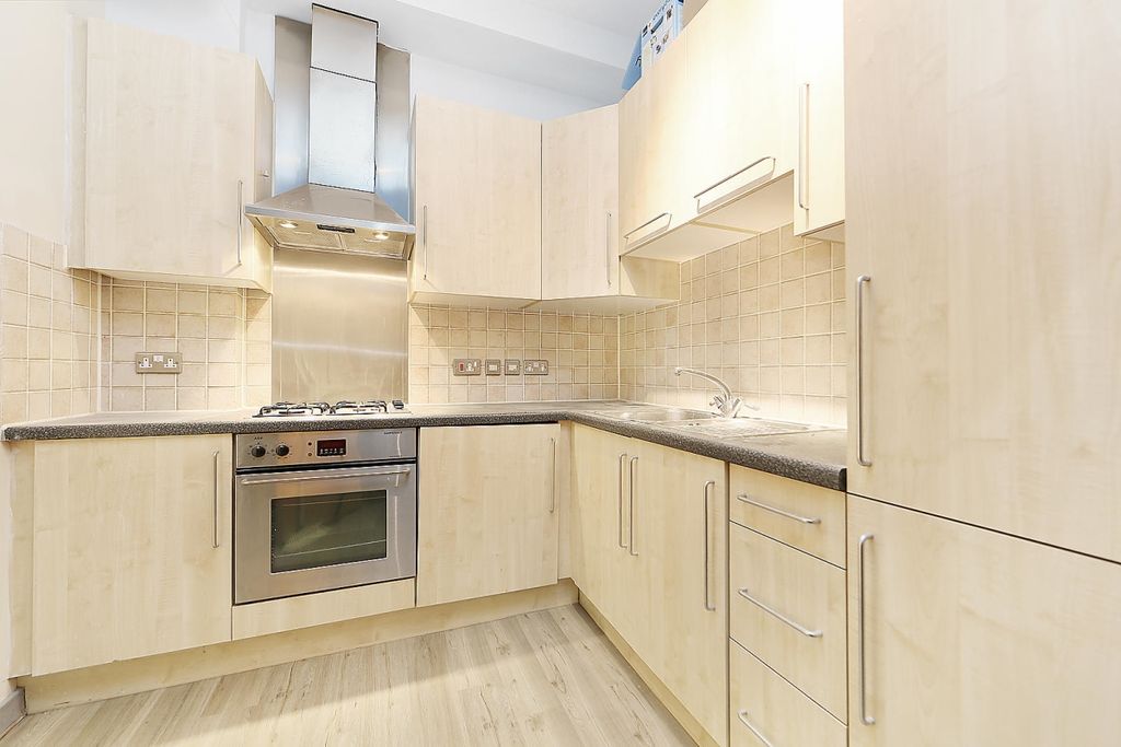 Property photo 3 of 9 Kitchen_Low