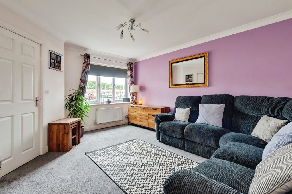 Property photo 3 of 20 Pbox-Img.Jpg