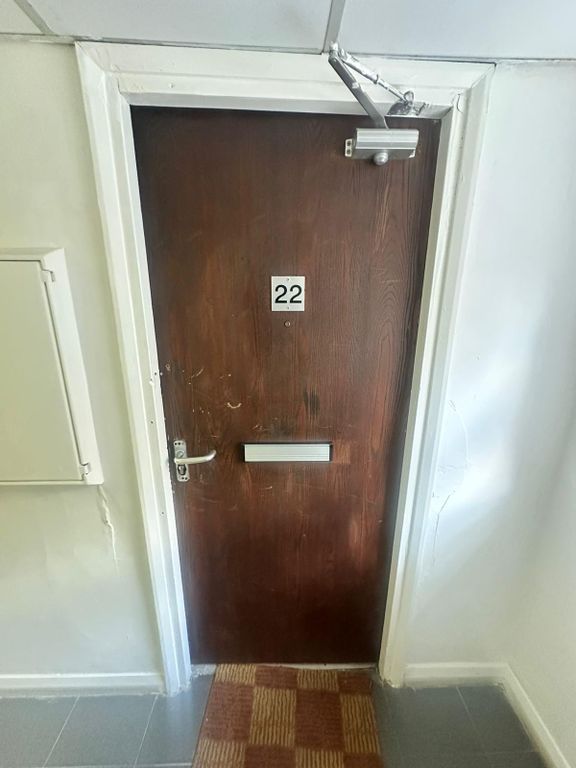 Property photo 1 of 4