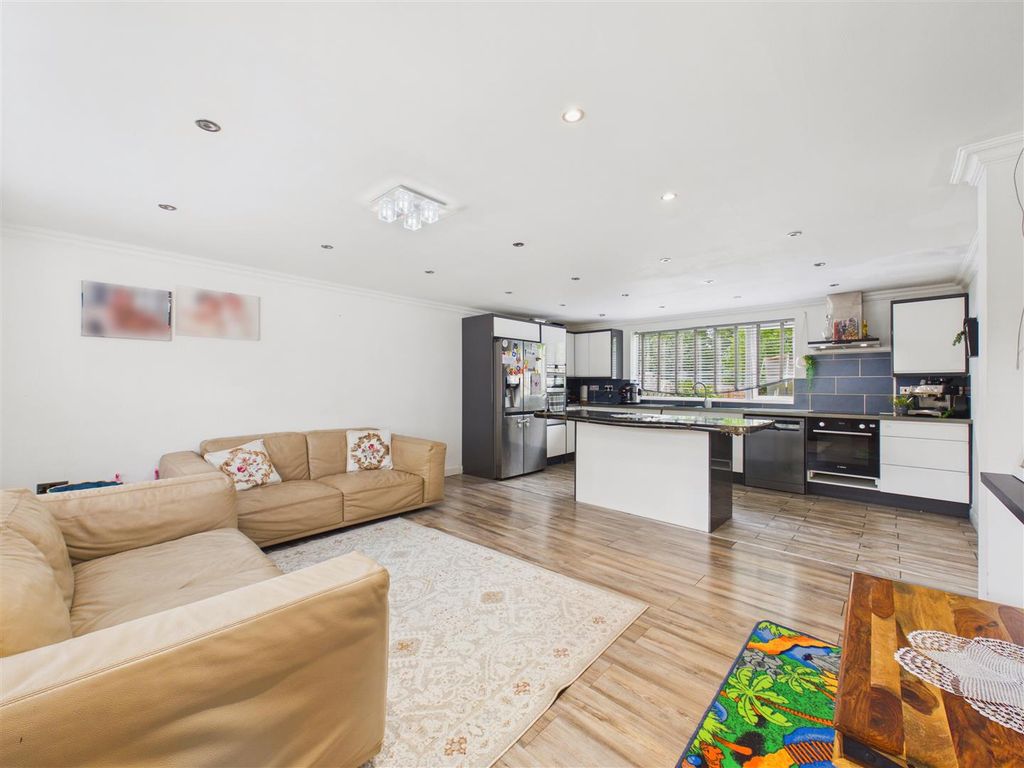 Property photo 2 of 11 Open Plan Living Kitchen