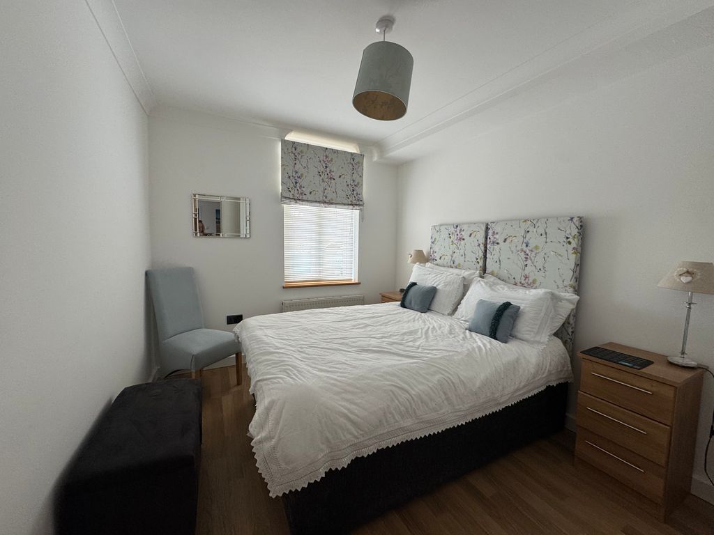 Property photo 1 of 3