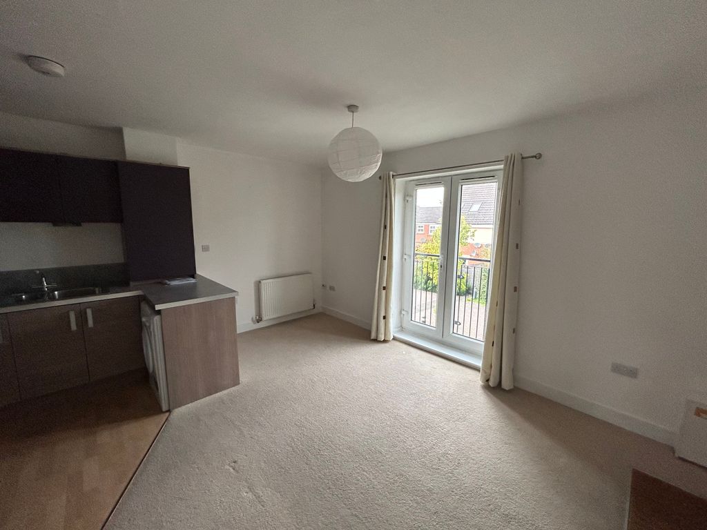 Property photo 3 of 5 Living Room