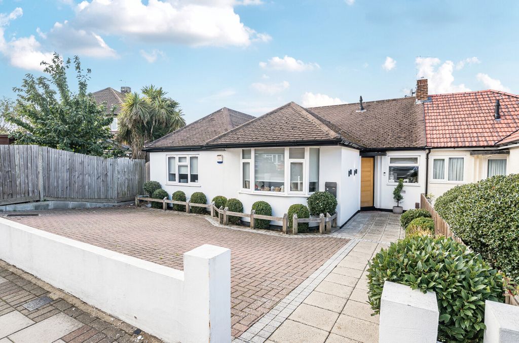 Property photo 1 of 21 1353117-2-68c4109...