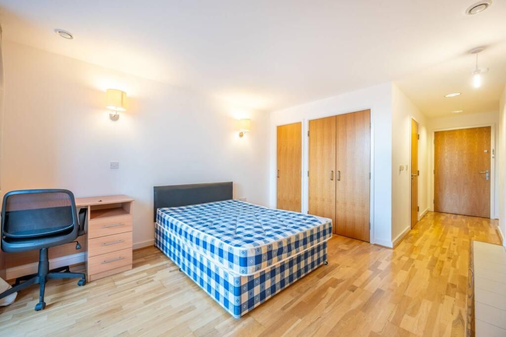 Property photo 3 of 4