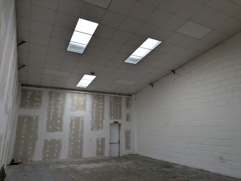 Property photo 1 of 3