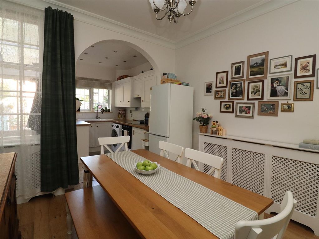 Property photo 3 of 41 Dining Room