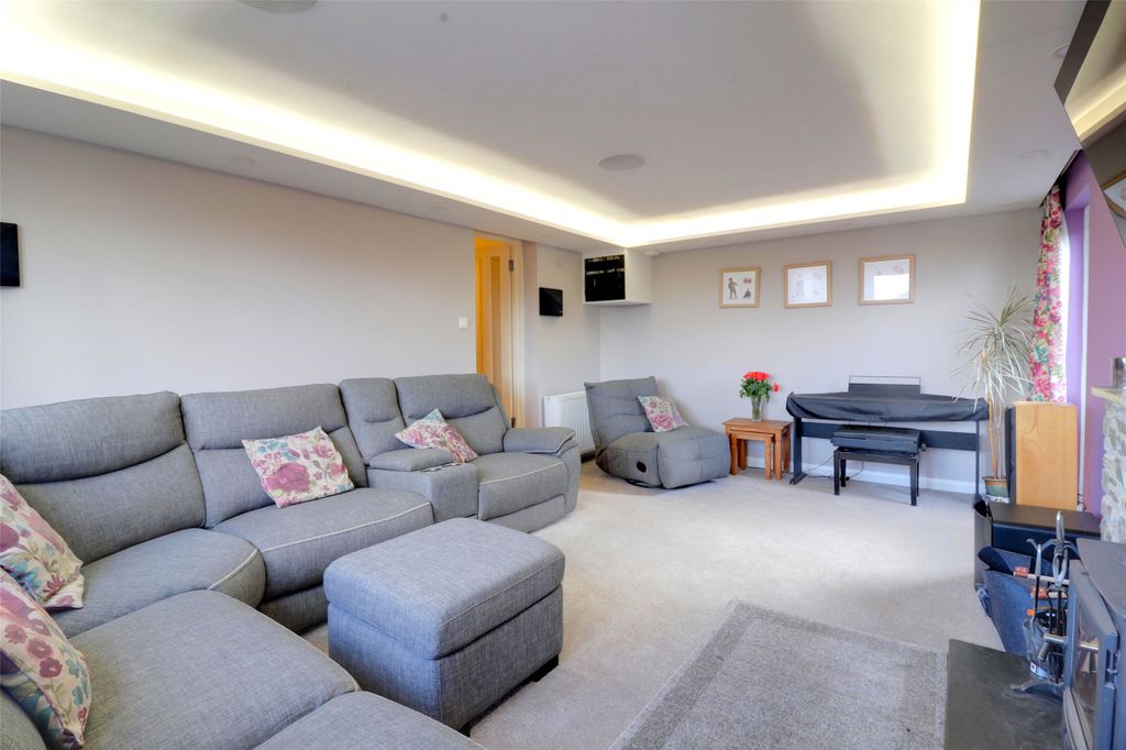 Property photo 3 of 18 3 - Picture No. 13