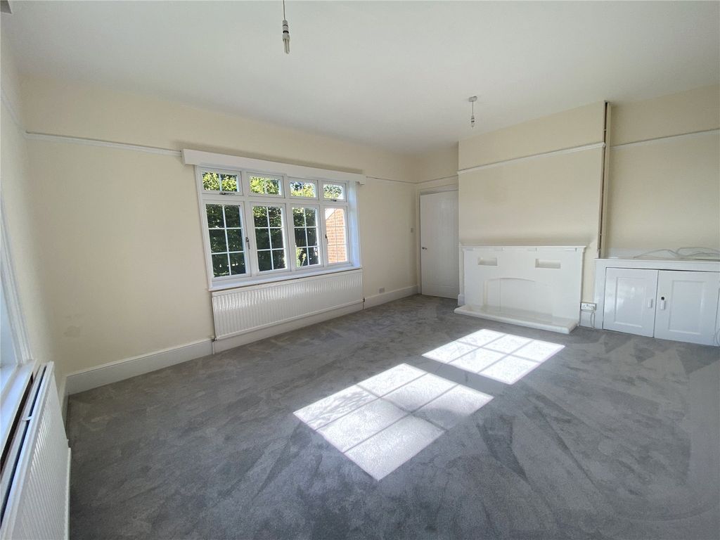 Property photo 2 of 8 Living Room