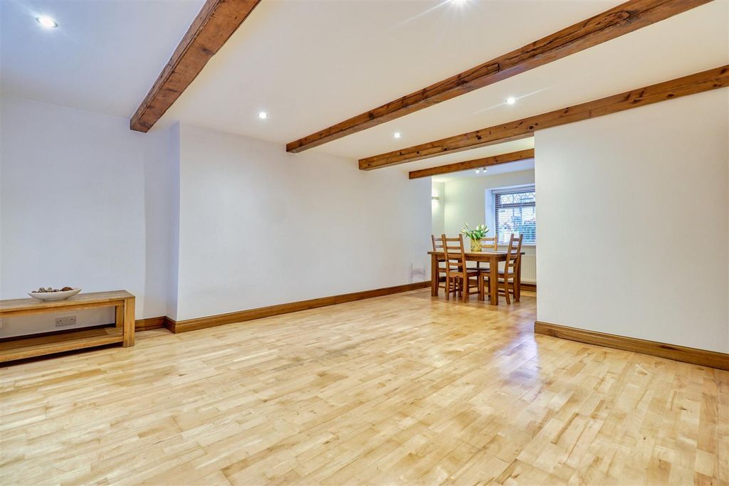 Property photo 2 of 13 0 General