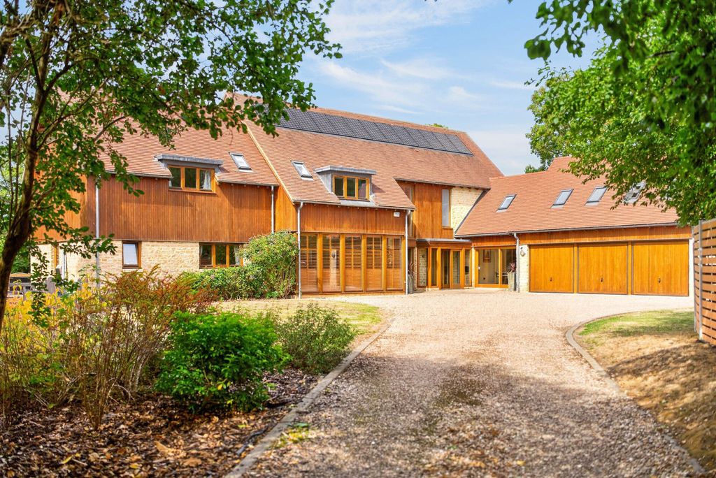 Property photo 1 of 51