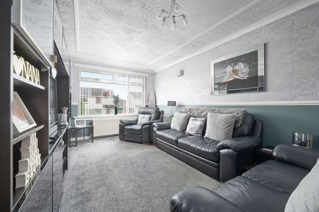 Property photo 3 of 30