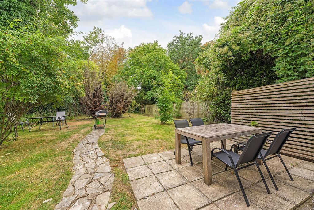 Property photo 1 of 4