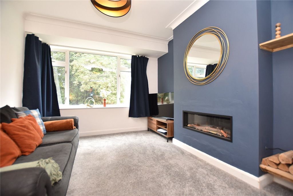 Property photo 2 of 19 Picture No. 01
