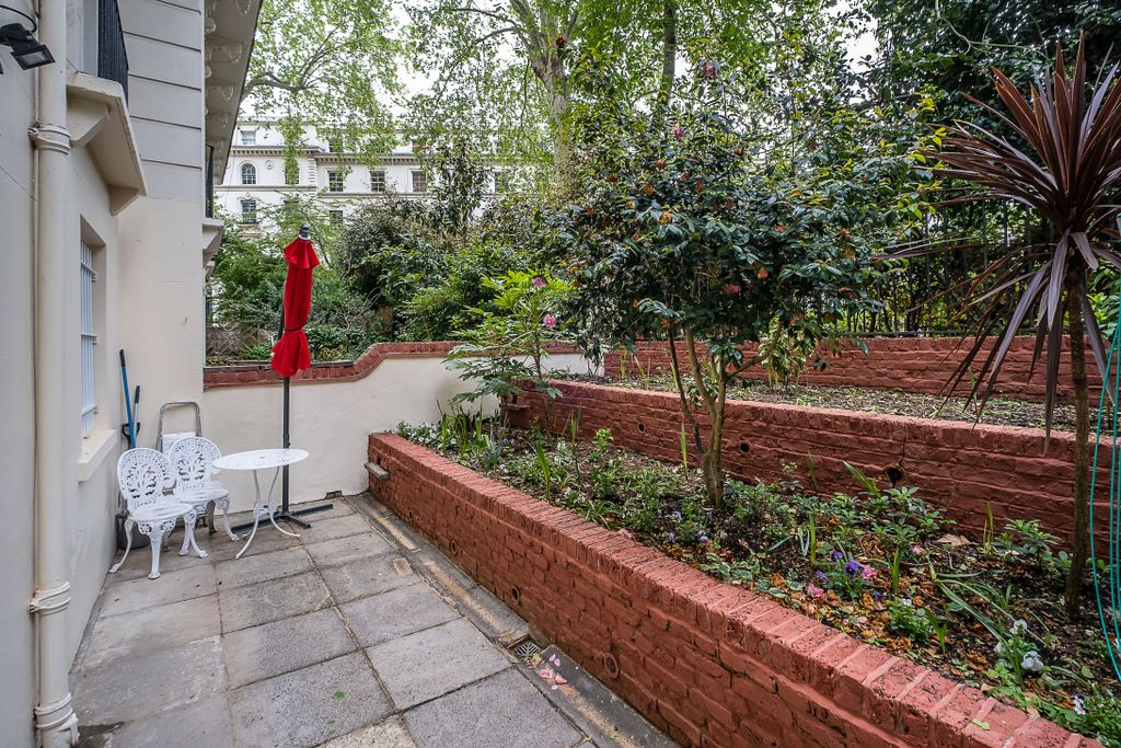 Property photo 1 of 10 Garden