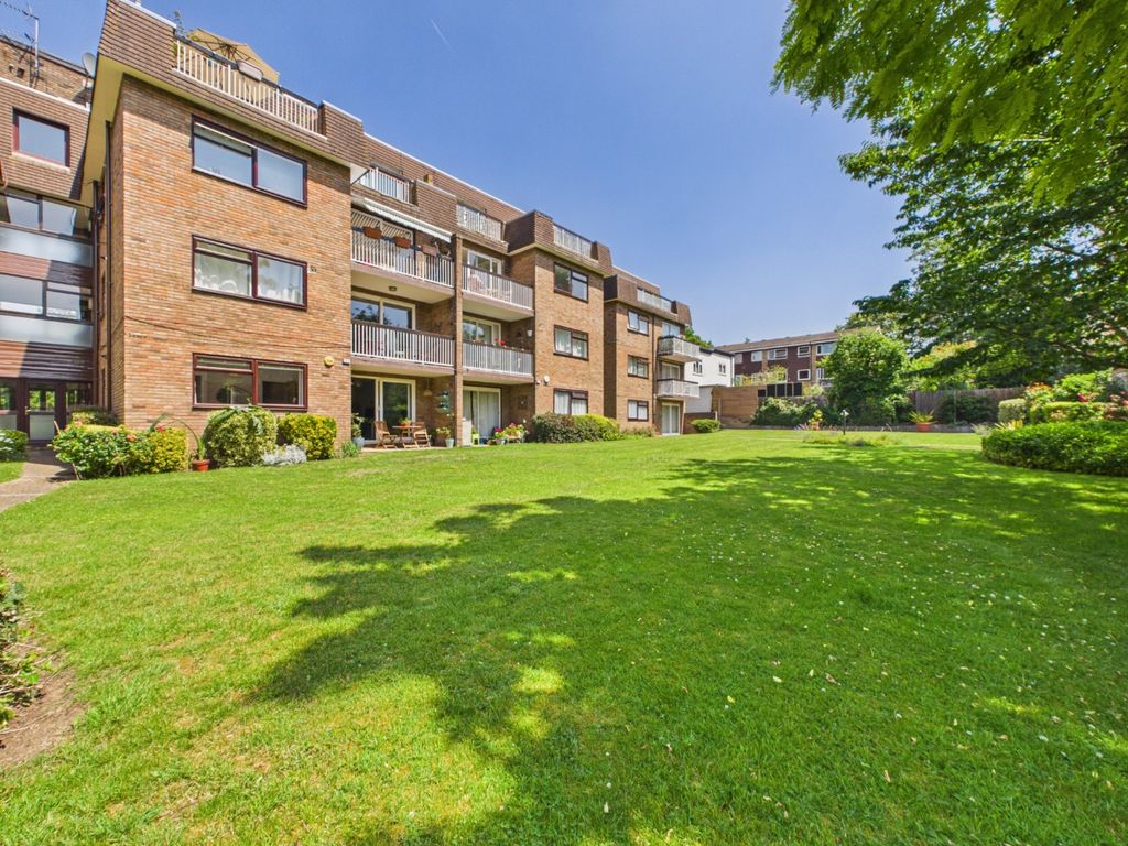 Property photo 1 of 12 4997392